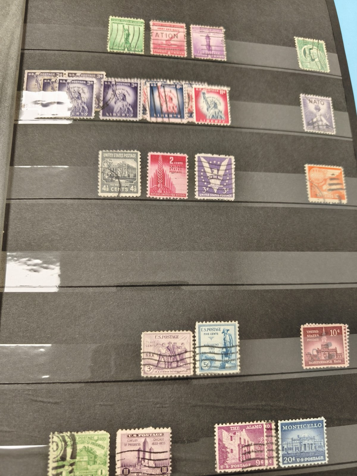 Lot anciens timbres oblitérés USA Statue Liberté monuments collection vintage