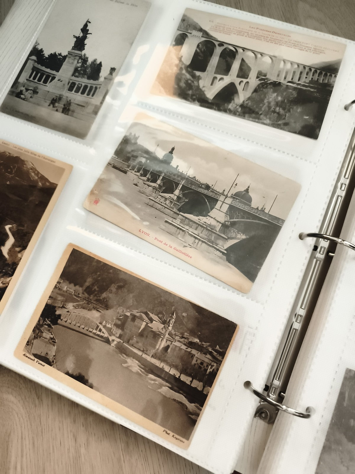 Classeur cartes postales anciennes noir et blanc, album rangement photos