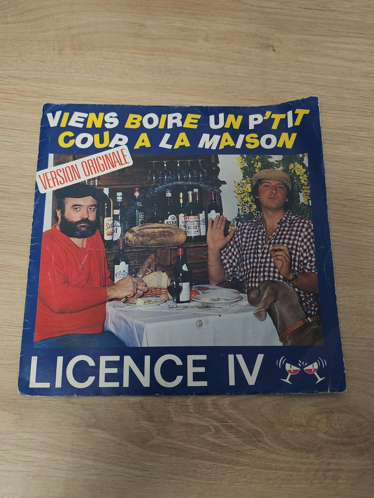Disque vinyle 45 tours ancien Licence IV rétro, collection musique française vin