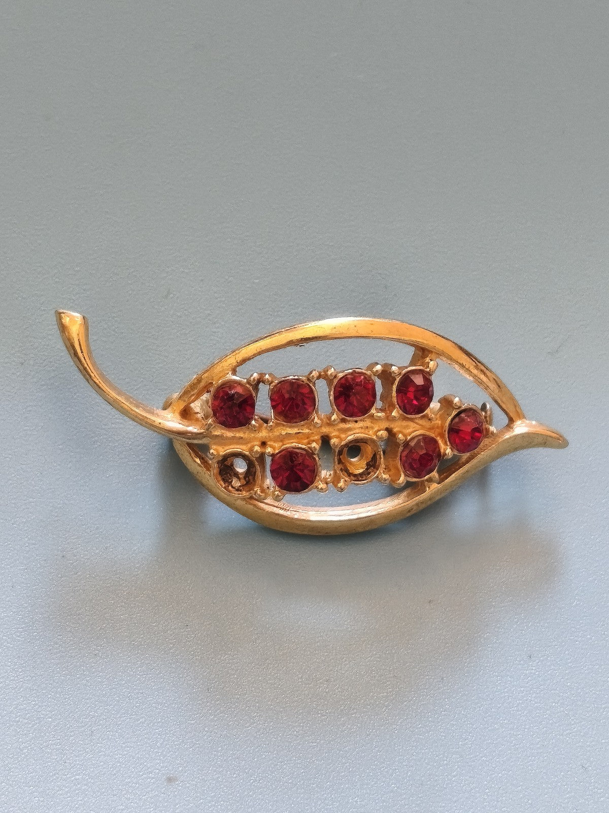 Broche ancienne vintage plaqué or rétro, bijou d?occasion pour collectionneur