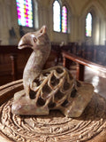 Sculpture ajourée oiseau pierre stéatite albâtre artisanat indien vintage