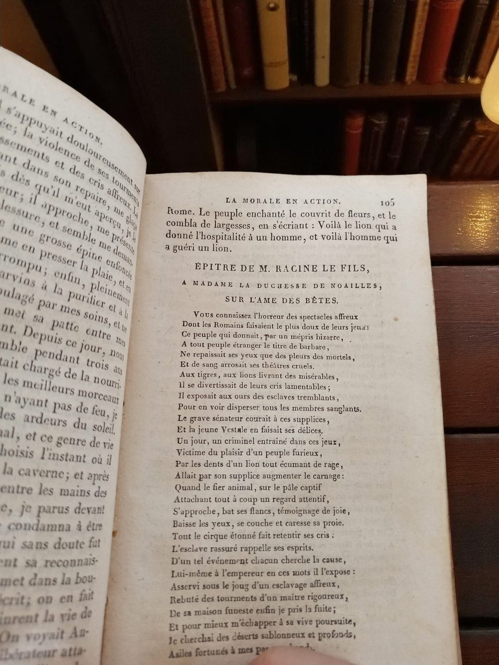Livre ancien 1825 reliure brun patiné, "La Morale en Action" rare vintage