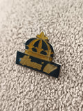 Pin's vintage couronne Henri IV bleu doré émaillé badge ancien (Ref 4)
