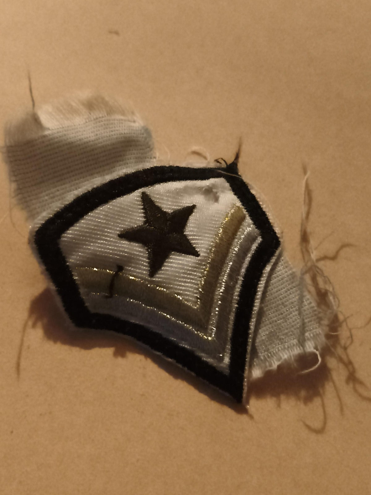 Insigne militaire ancien étoile galon brodé vintage grade armée