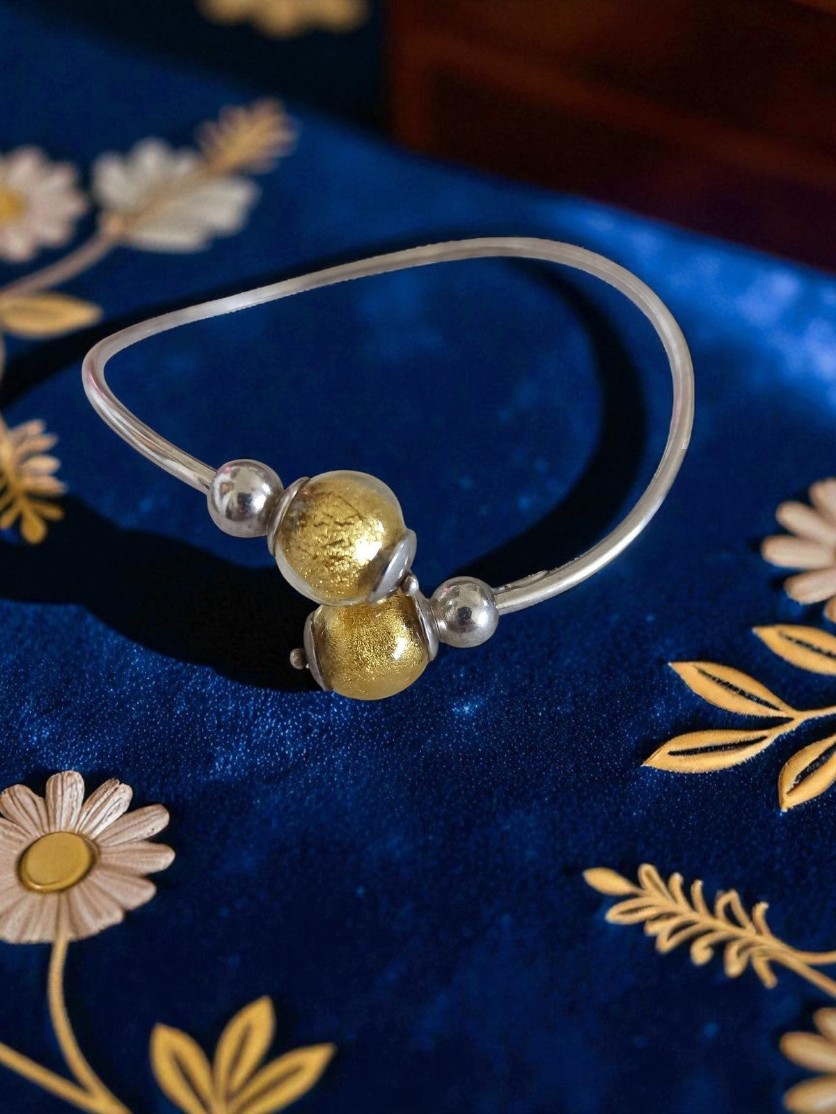 Bracelet vintage en argent, boules dorées, bijou ancien élégant, style intempore