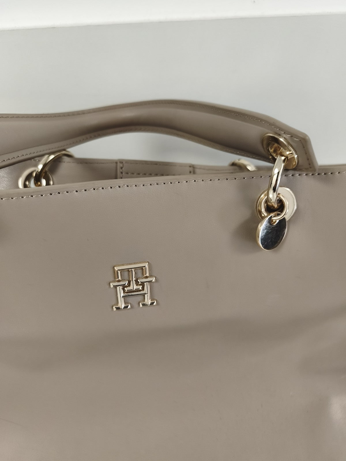 Tommy Hilfiger sac à main beige élégant femme, cabas porté épaule occasion