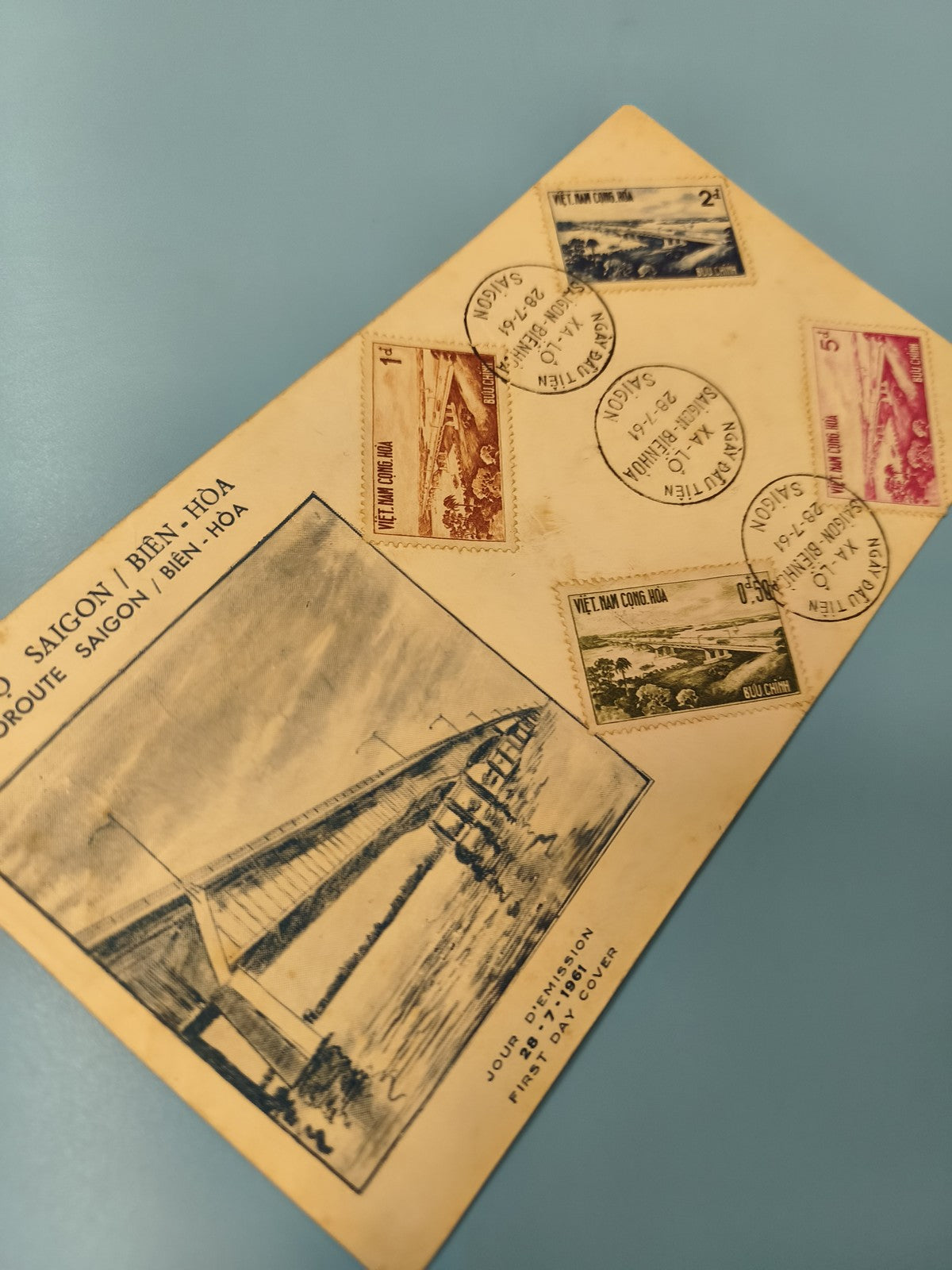 Ancienne enveloppe FDC Vietnam 1968 timbres Saigon Bien Hoa pont illustré