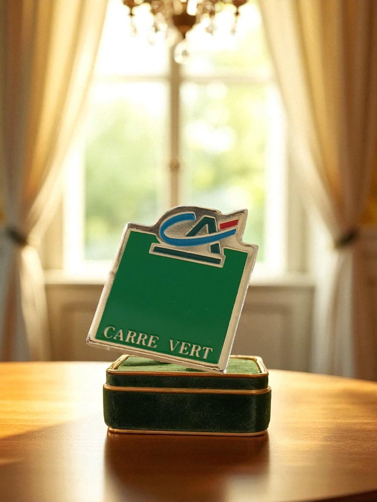 Pin's Crédit Agricole Carré Vert édition limitée vintage pub