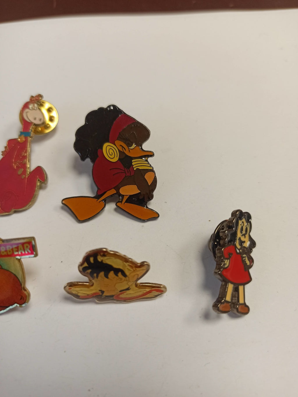 Lot 5 pin's anciens dessins animés cartoons vintage rétro collection France