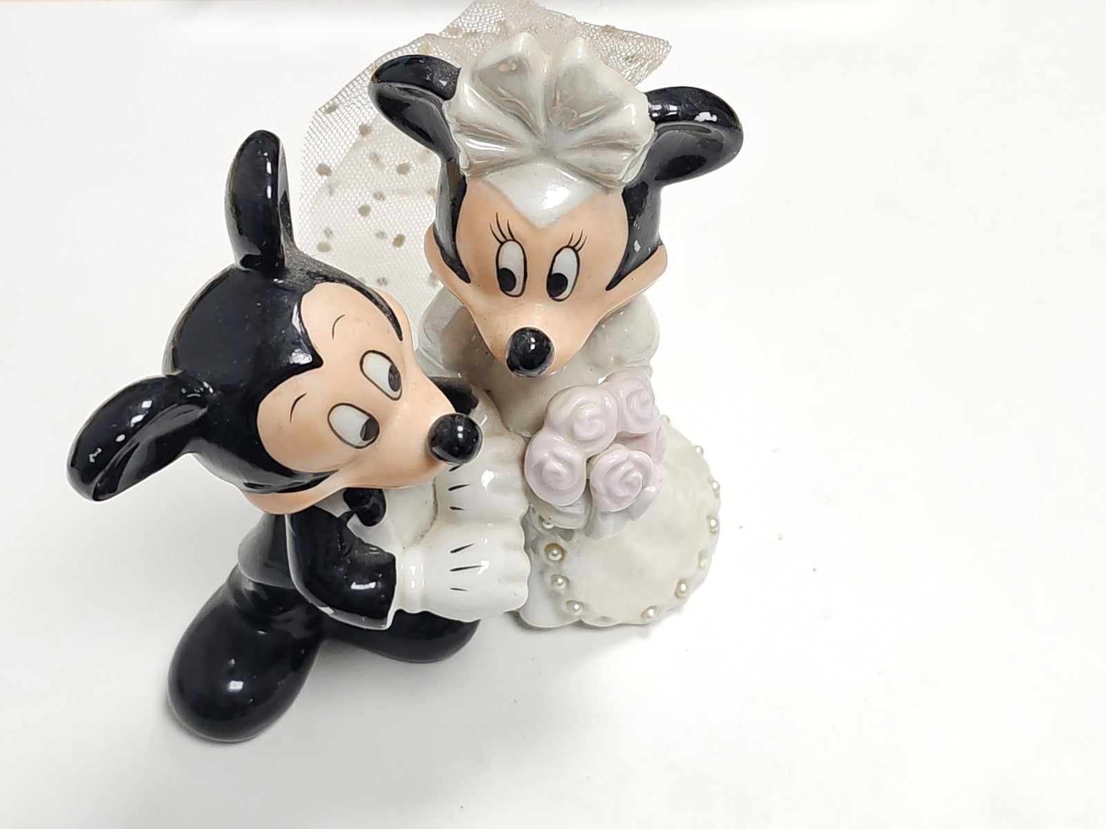 Figurine porcelaine Disney 5" Minnie et Mickey mariage tango Sri Lanka déco cade