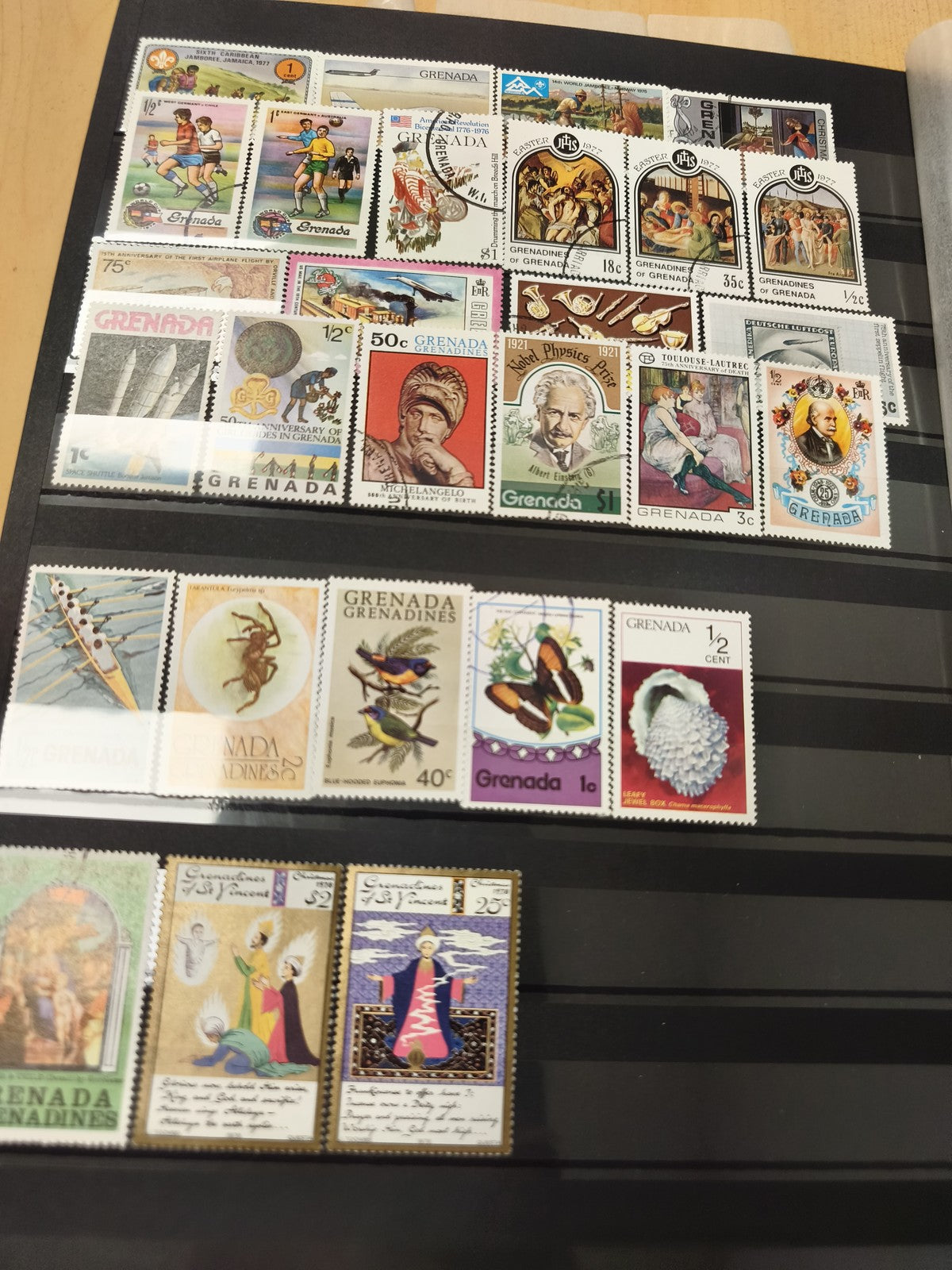 Lot de timbres Grenada et Grenadines divers thèmes couleurs vives (support non i