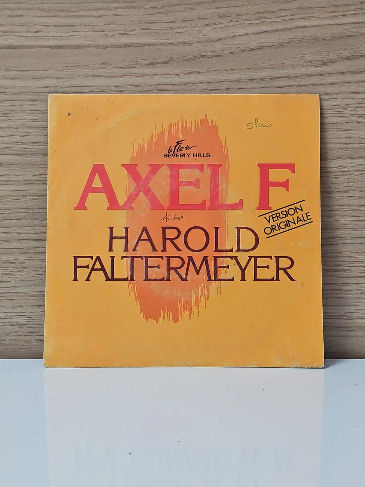 Vinyle 45 tours rétro Axel F ancien disque vintage collector musique électroniqu