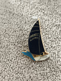 Pin's vintage Gauloises Blondes voilier émaillé bleu marine publicité (Ref 6)