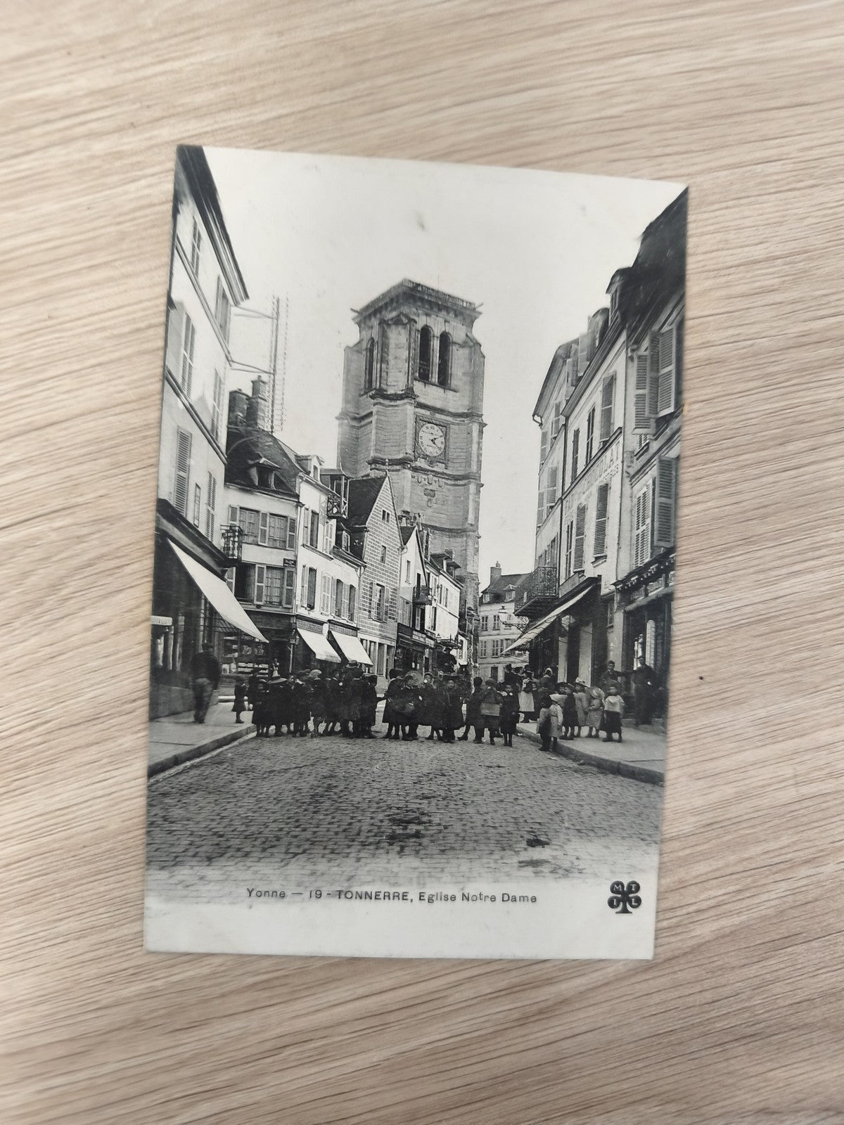 Ancienne carte postale CPA Tonnerre Yonne Église Notre Dame noir et blanc