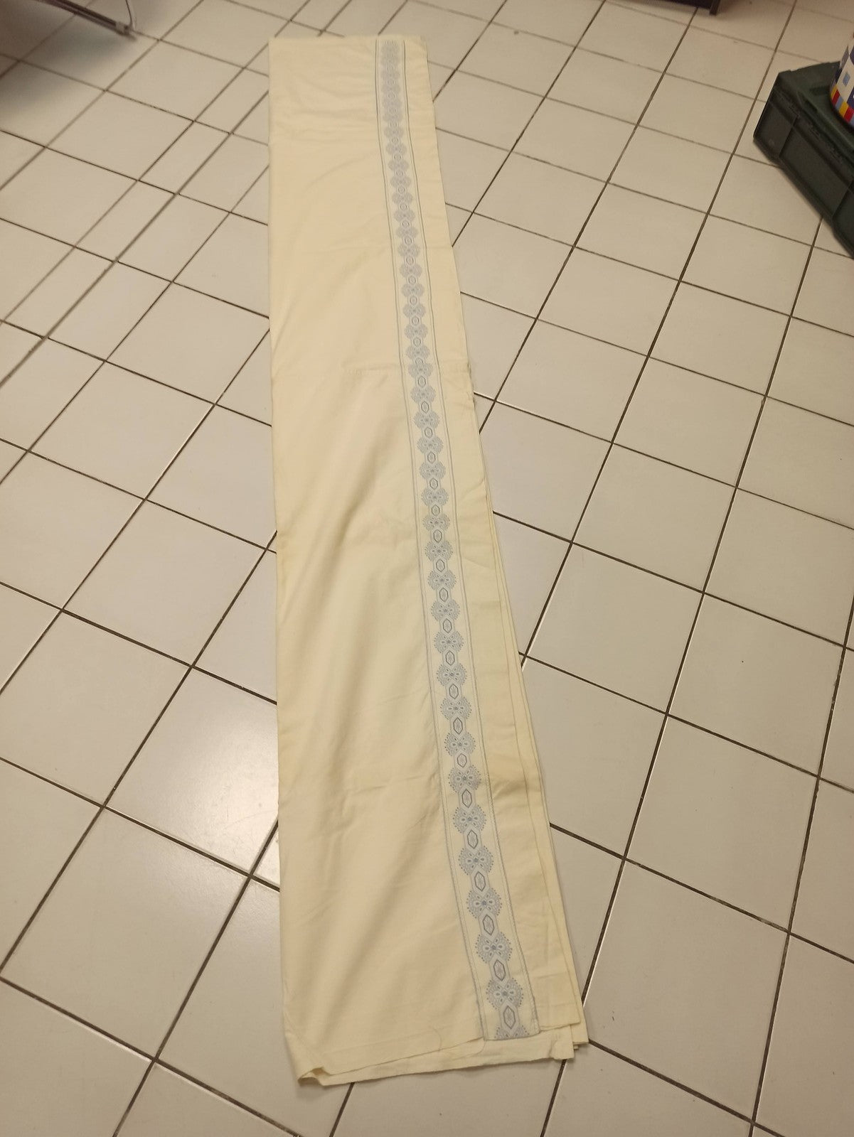 Rare drap de lit ancien brodé ancres fin XIXe vintage rétro collection linge