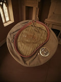 Béret parachutiste ancien armée française beige badge métal vintage Marseille