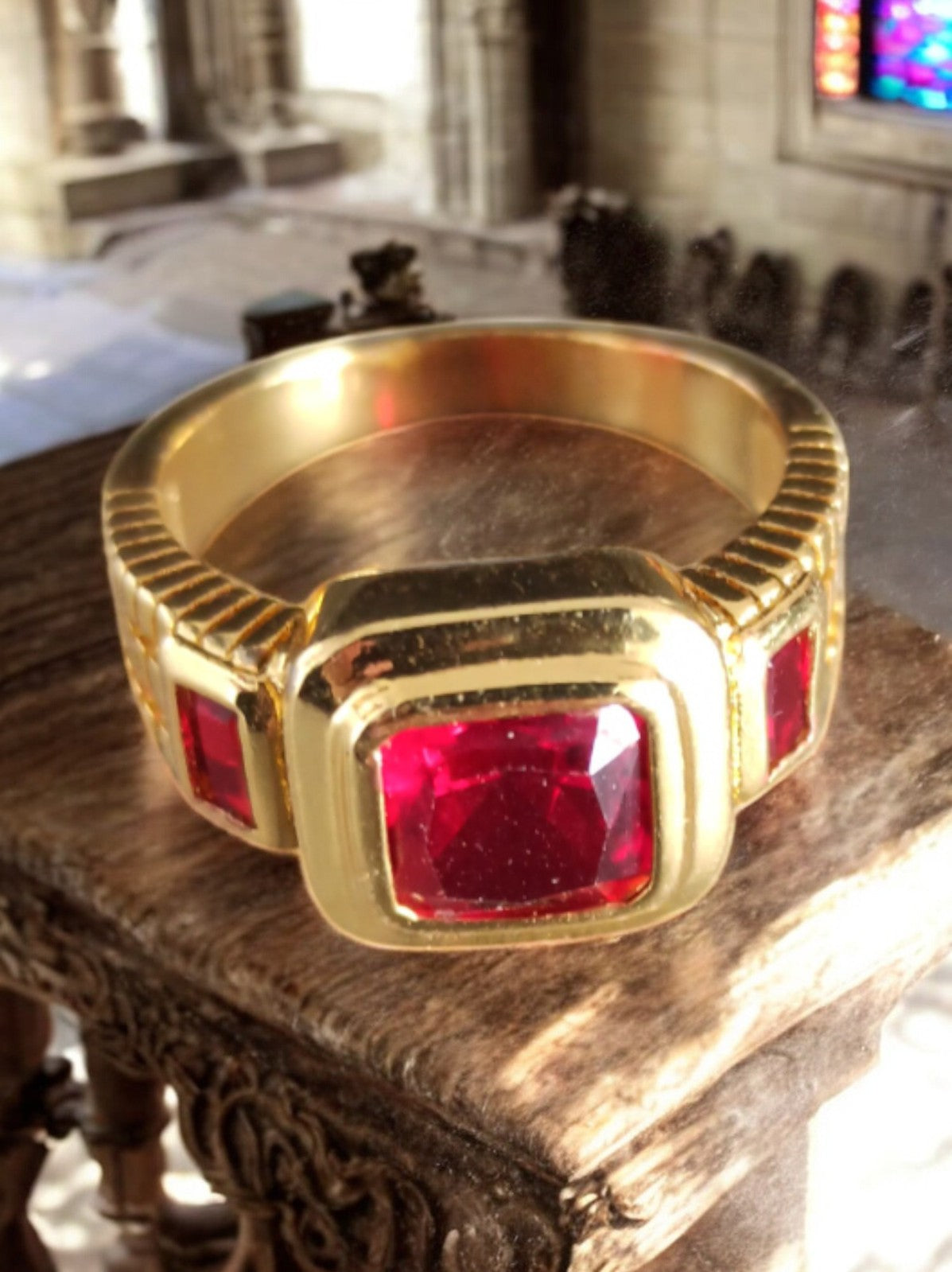 Vintage Goldring mit rotem Stein, mutigem Stil, Größe 59, ausgefallener Retro-Look