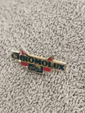 Pin's publicitaire vintage CHROMOLUX logo, finition dorée, années 80-90 (Ref 9)
