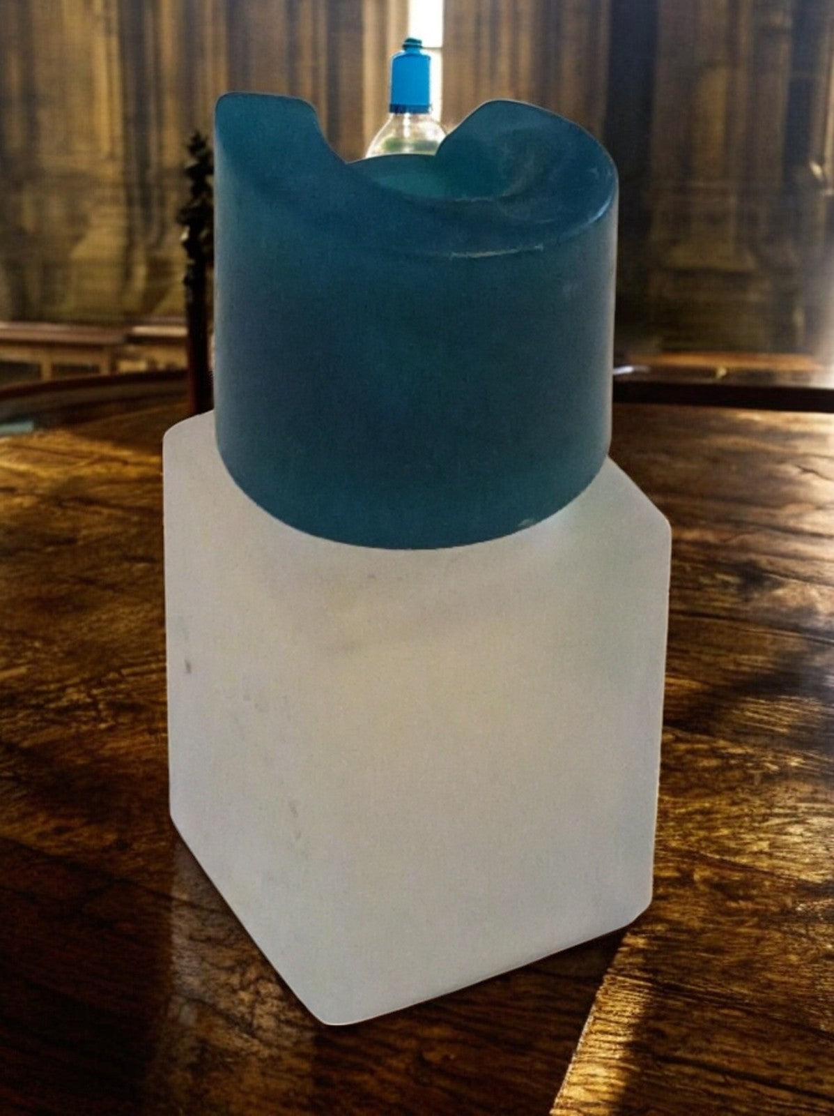 Miniature parfum vintage flacon givré bouchon bleu design collection