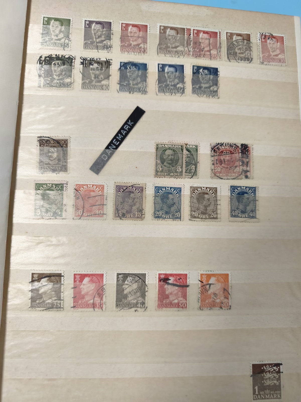 Lot anciens timbres oblitérés Danemark collection philatélie vintage couleurs