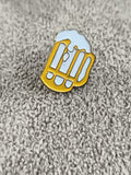 Pin's vintage chope de bière jaune émaillée rétro pub (Ref 6)