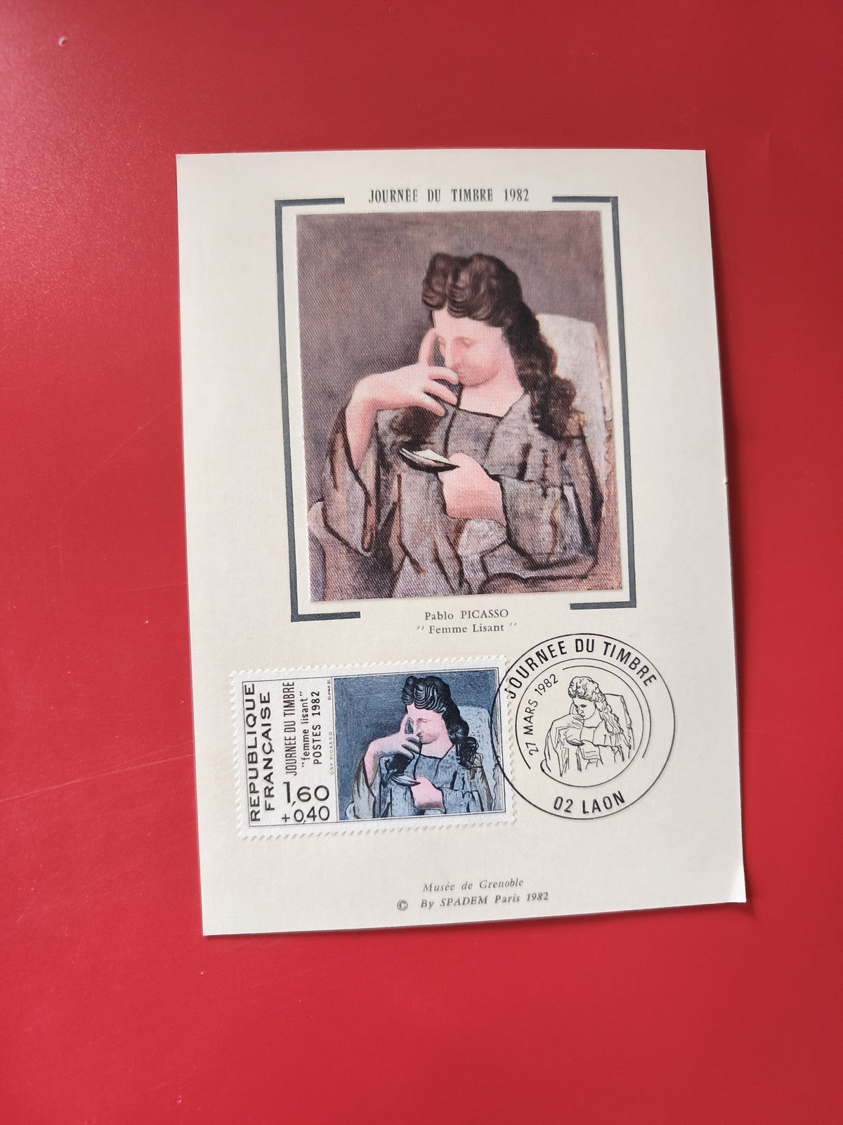 Carte postale philatélie Journée du Timbre 1982 Picasso Femme Lisant timbre