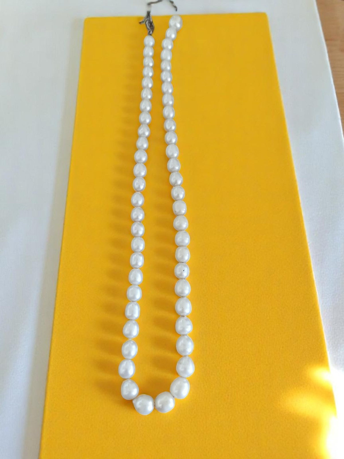 Collier perles de culture vintage, bijou ancien, fermoir métal