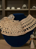 Col ancien dentelle brodée main années 1950 vintage rétro accessoire textile