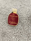 Pin's vintage Clarins Eau Dynamisante rouge or, badge parfum ancien (Ref 5)
