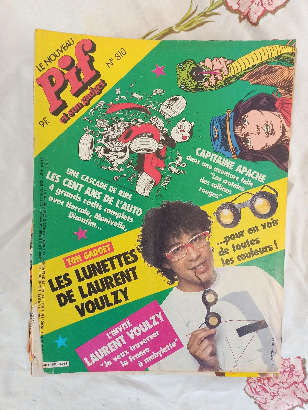 Magazine Pif n°810 vintage 1983 BD illustré gadget lunettes Laurent Voulzy