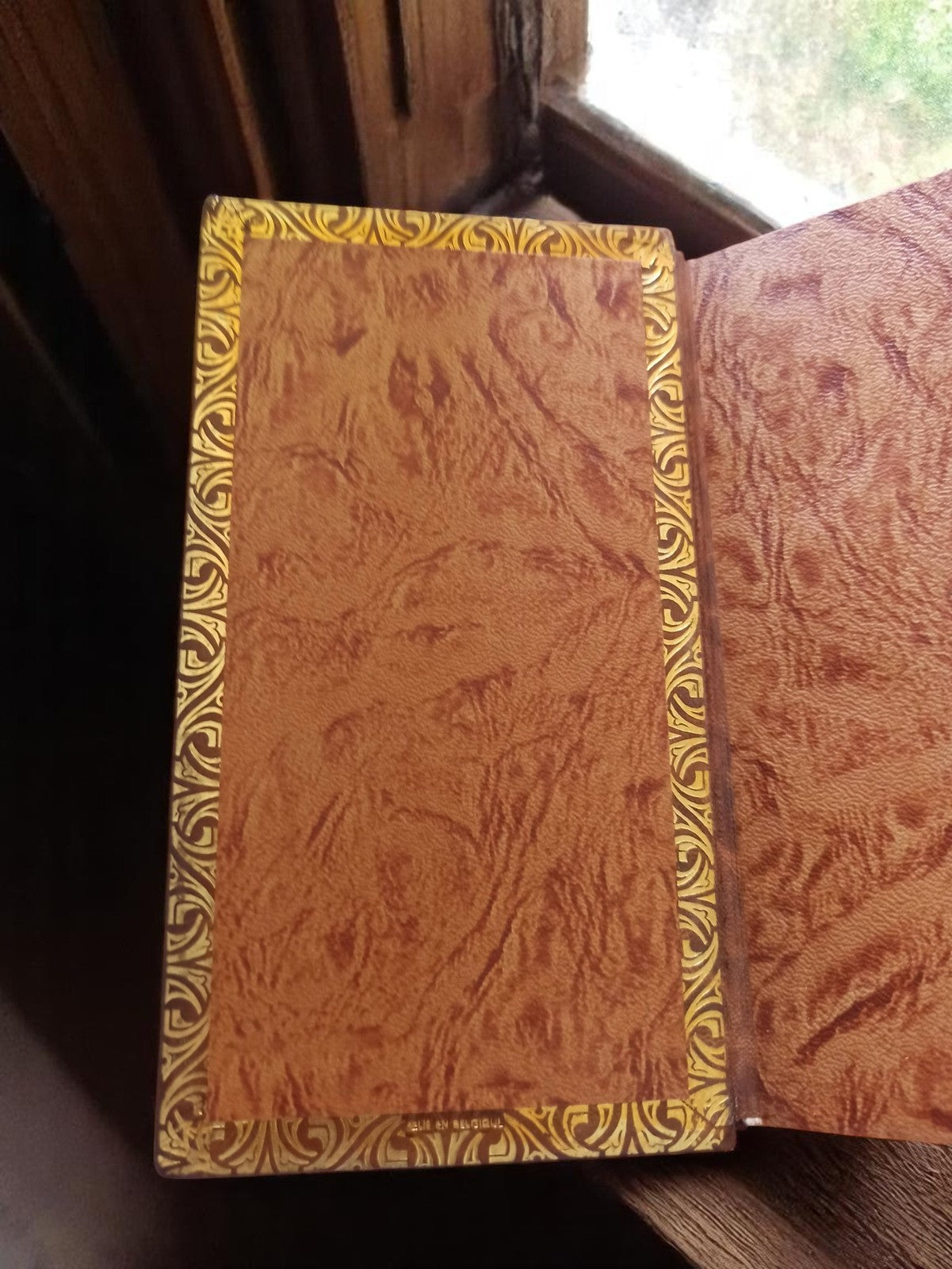Missel ancien reliure cuir dorure or A.F. vintage livre religieux