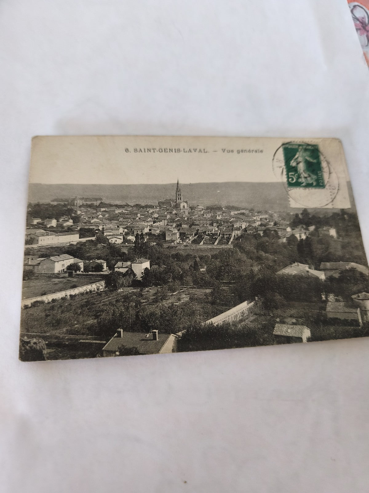 Carte postale ancienne vintage Saint-Genis-Laval, rétro collection France