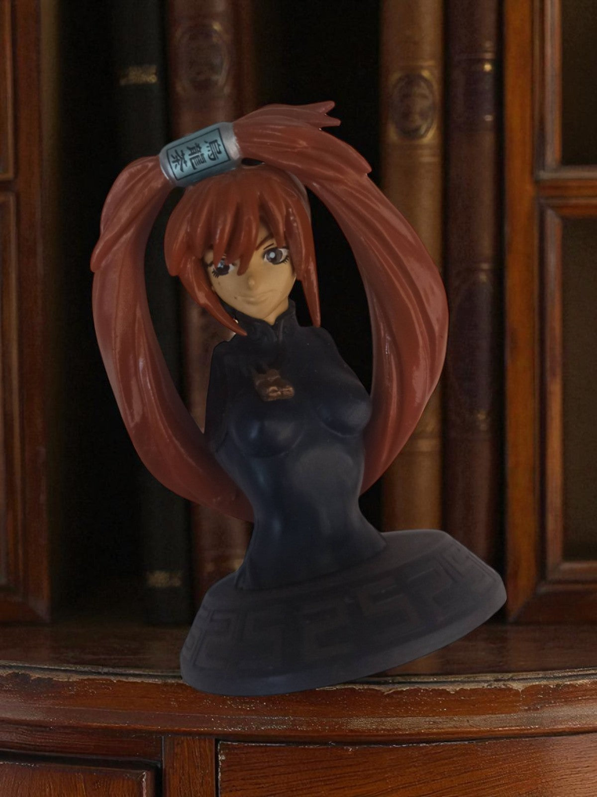 Buste figurine manga Devilman vintage, cheveux roux, style anime, déco rétro