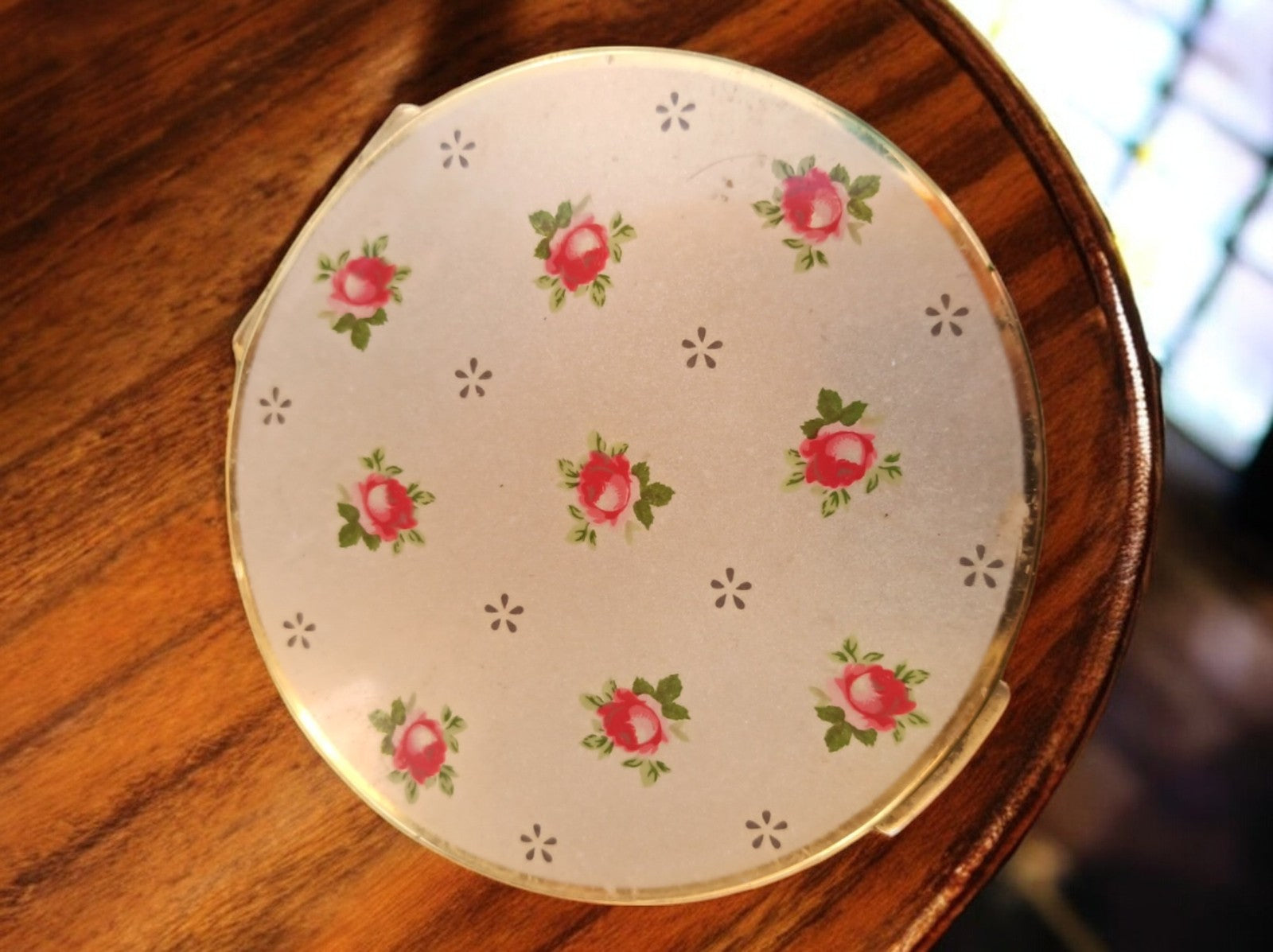 Poudrier Marcel Franck Paris vintage motif roses, boîte maquillage rétro ancien