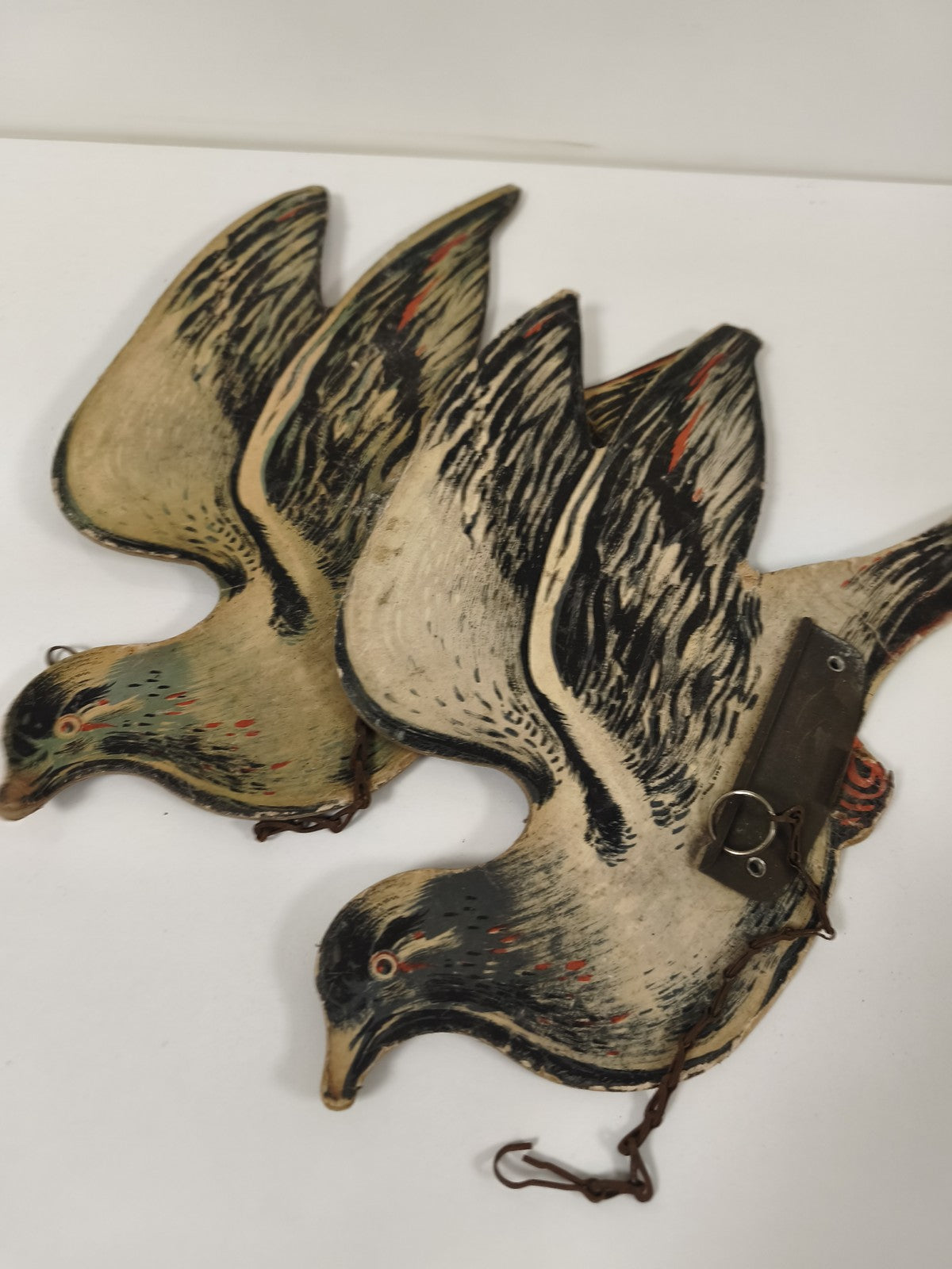 Anciens jouets pigeons tir aux pigeons décor peint, lot de 2, collection vintage