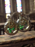 Boucles d’oreilles vintage 70s créoles dorées pendentif perles vertes rétro