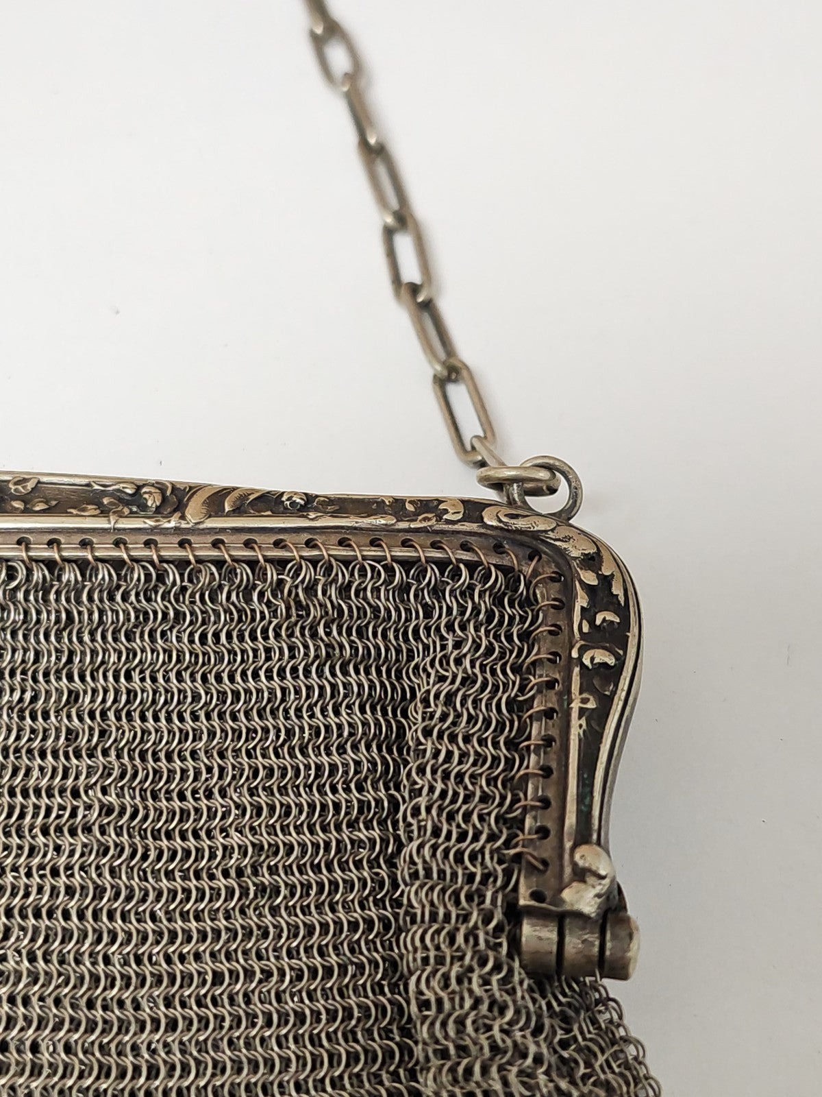 Sac vintage ancien émaillé ? Accessoire rétro collection, déco authentique