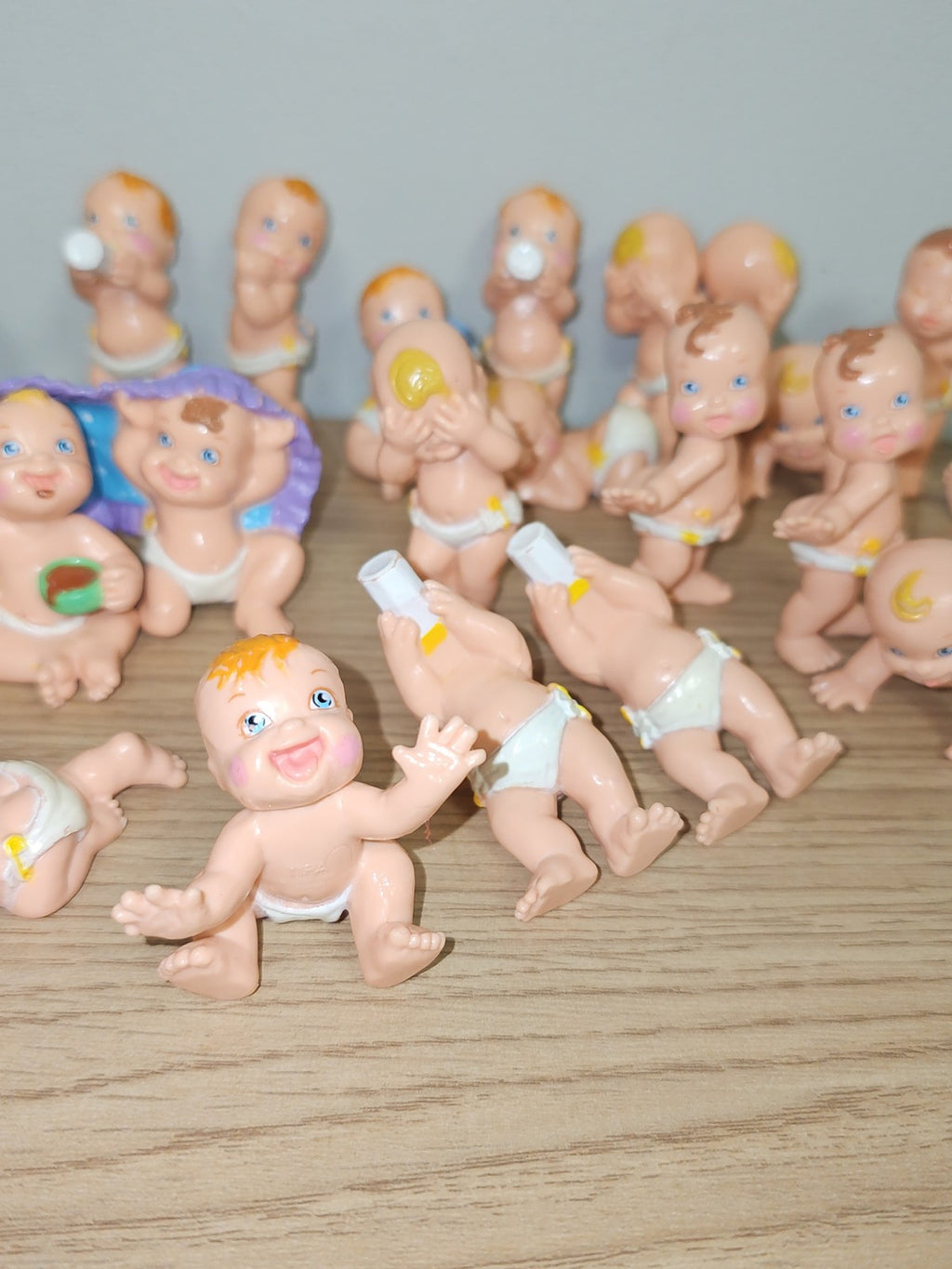Lot de petites figurines Babies vintage ancien collection rare rétro années 90