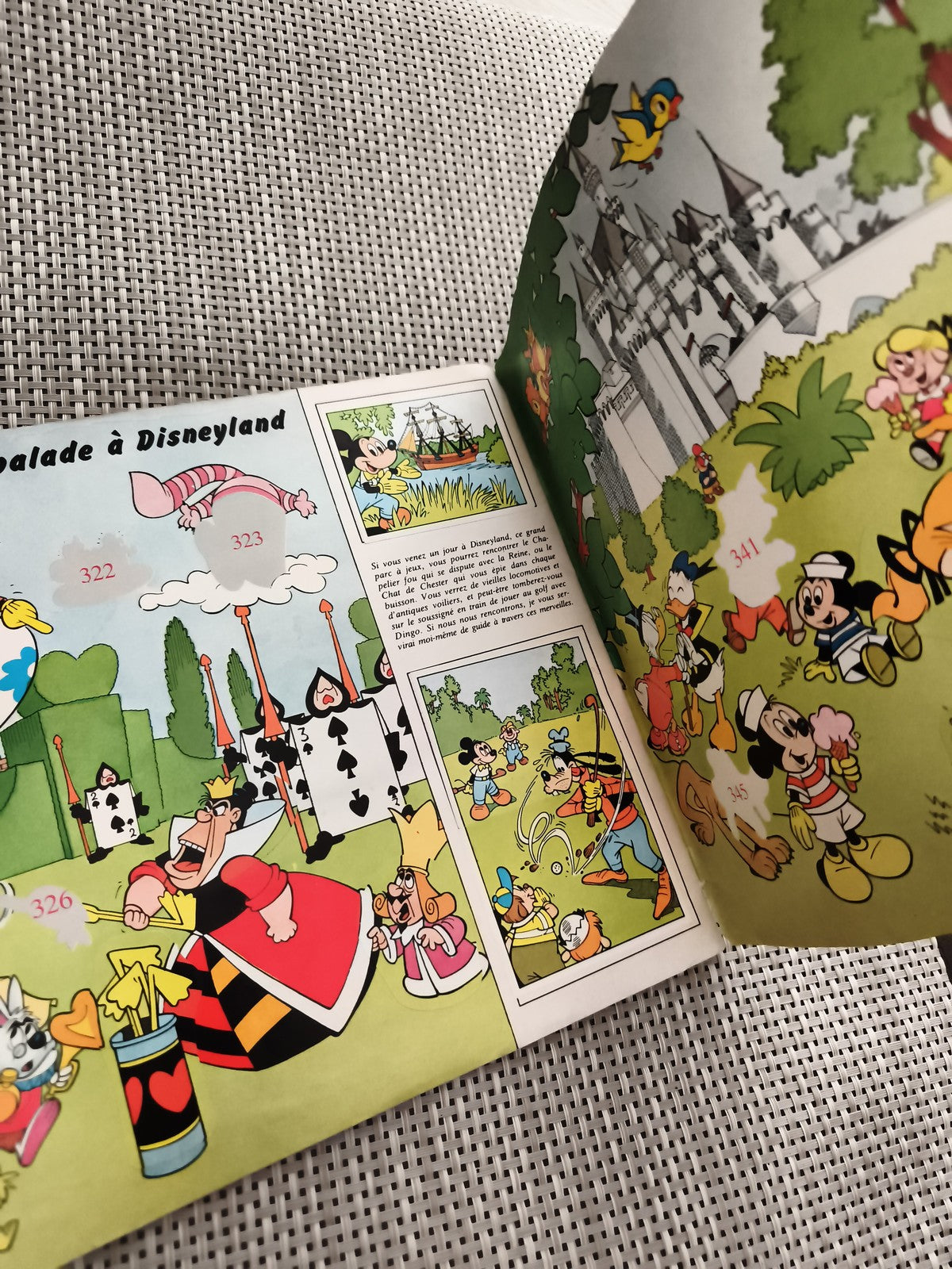 Album Panini Mickey Story ancien vintage Disney figurines Le Journal de Mickey