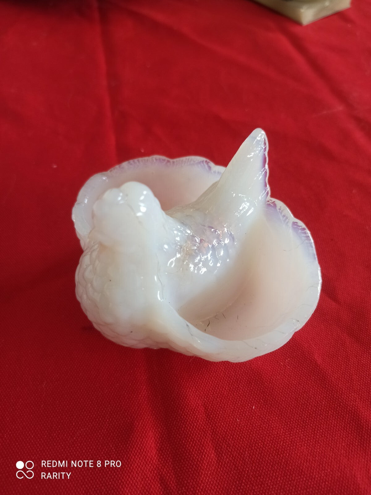 Sculpture oiseau opaline blanche vintage 1970s déco verrerie rétro
