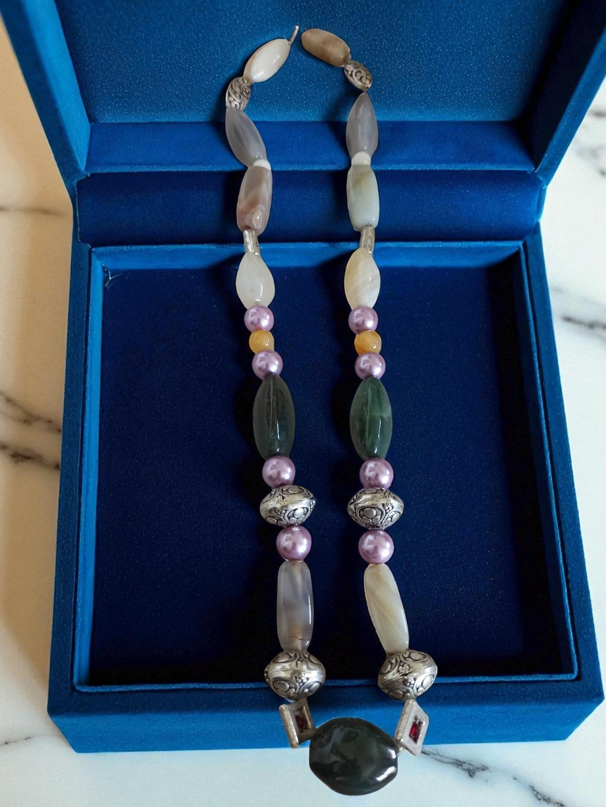 Collier vintage rétro pierres naturelles perles mauves style fantaisie ancien