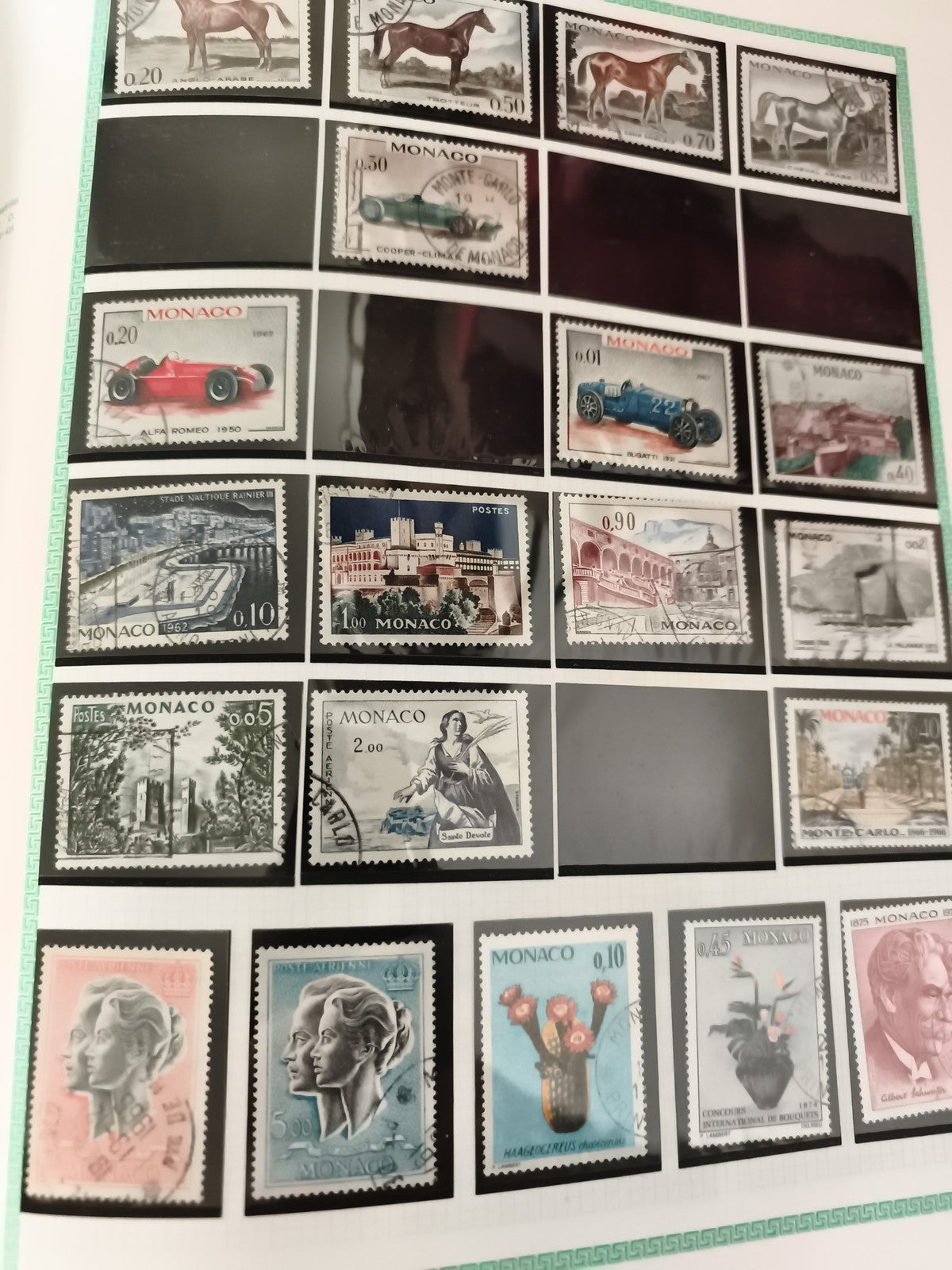 Timbres Monaco thématiques autos chevaux architecture fleurs profils