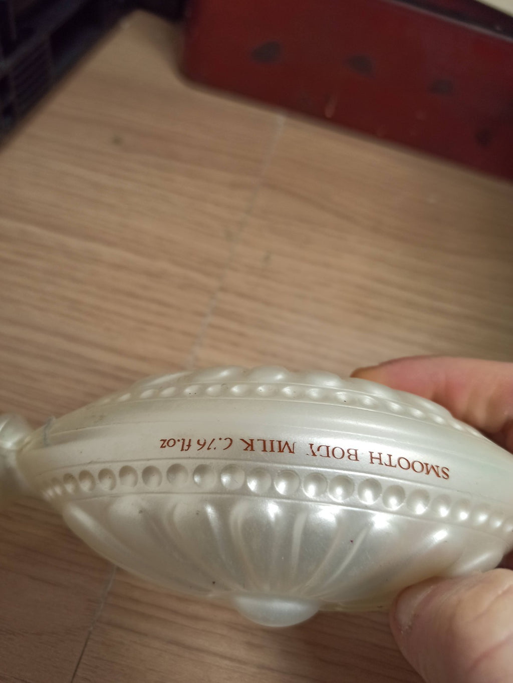 Flacon factice parfum vintage nacré bouchon doré déco rétro ancien