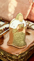 Pin's vintage Roi Mage doré émaillé, style ancien, rare collection
