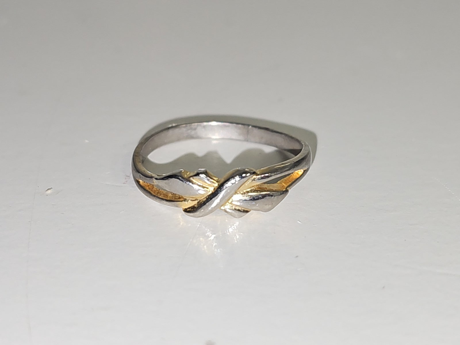 Bague rétro fantaisie ancienne taille 56 ? bijou vintage pour collectionneur