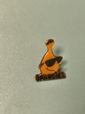Pin's vintage Orangina mascotte lunettes rétro collection boisson publicitaire