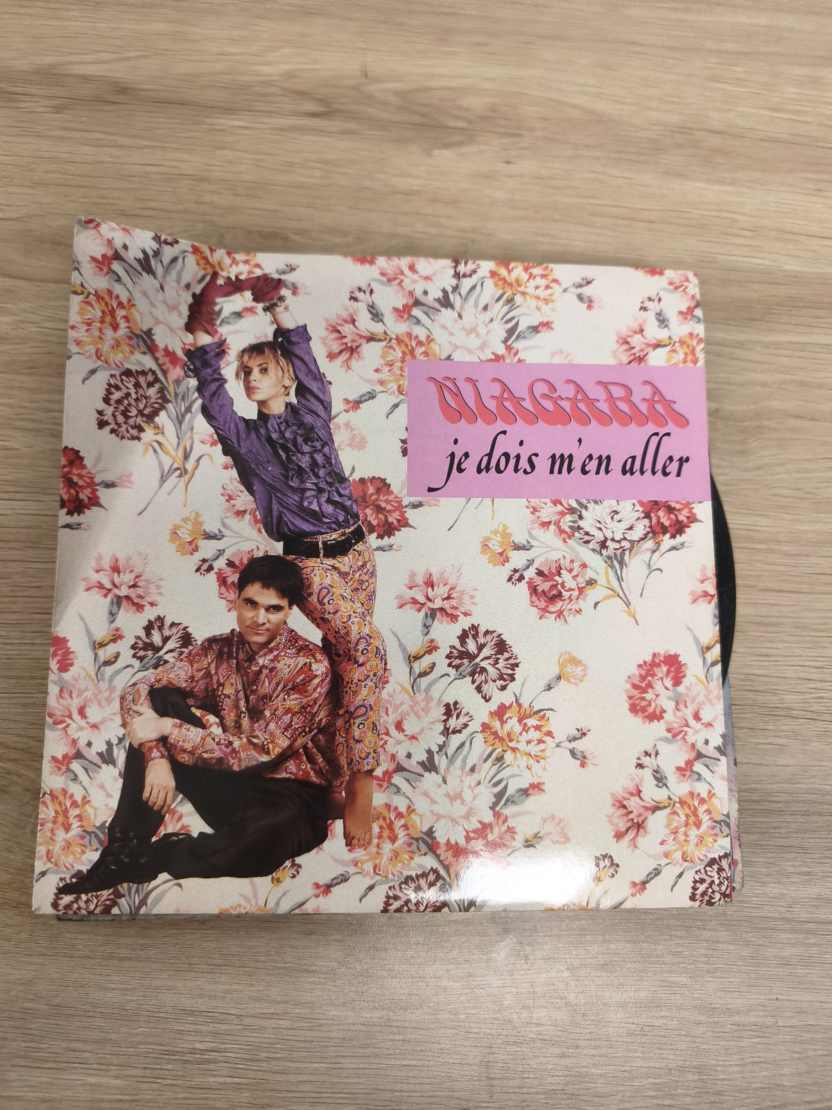 Vinyle 45 tours Niagara Je dois m'en aller pochette fleurie