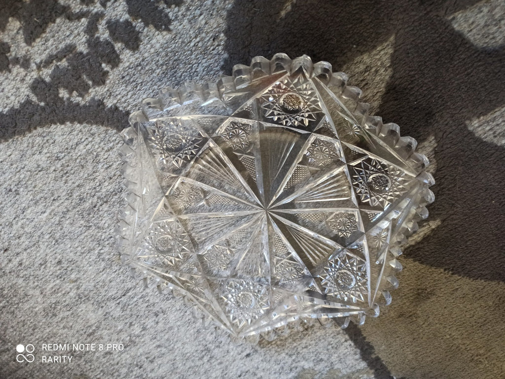 Coupe ancienne en cristal taillé lourd décor étoilé 16 cm centre de table
