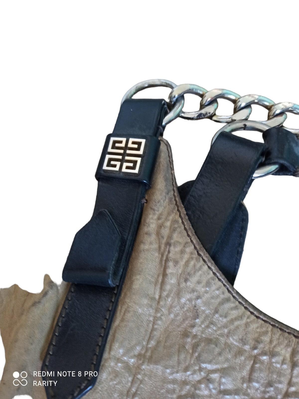 Sac à main Givenchy Paris cuir marron, anse chaîne, style élégant