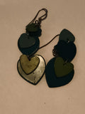 Paire de boucles d’oreilles vintage pendantes cœurs superposés bleu vert
